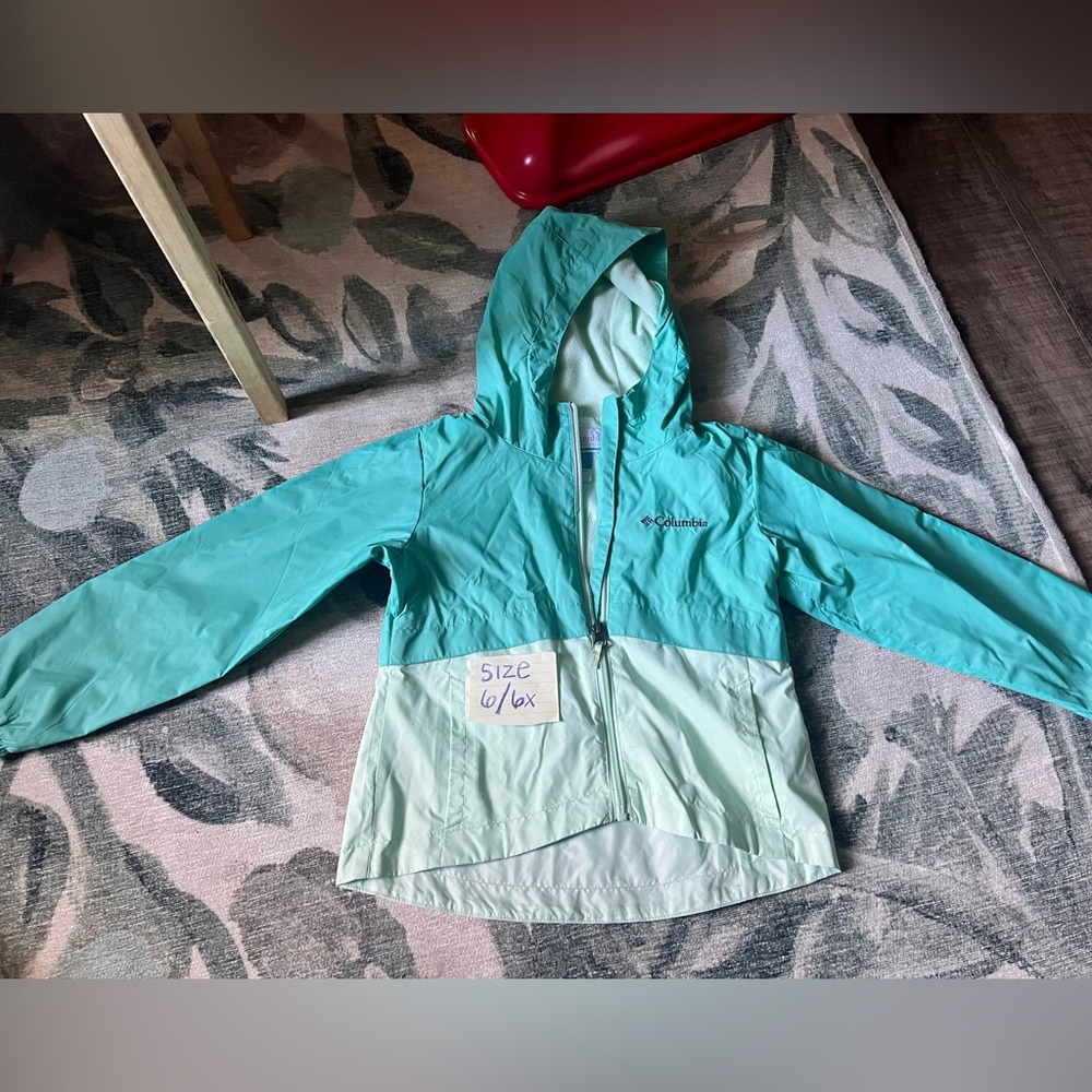 Columbia rain jacket